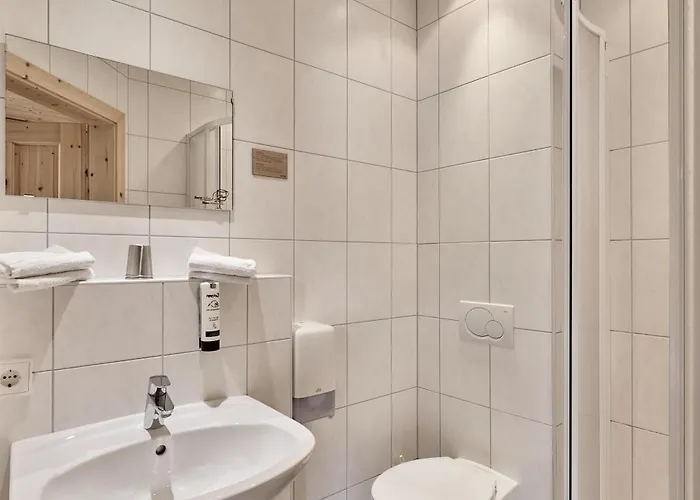 Area 47 - Tirol Otel *